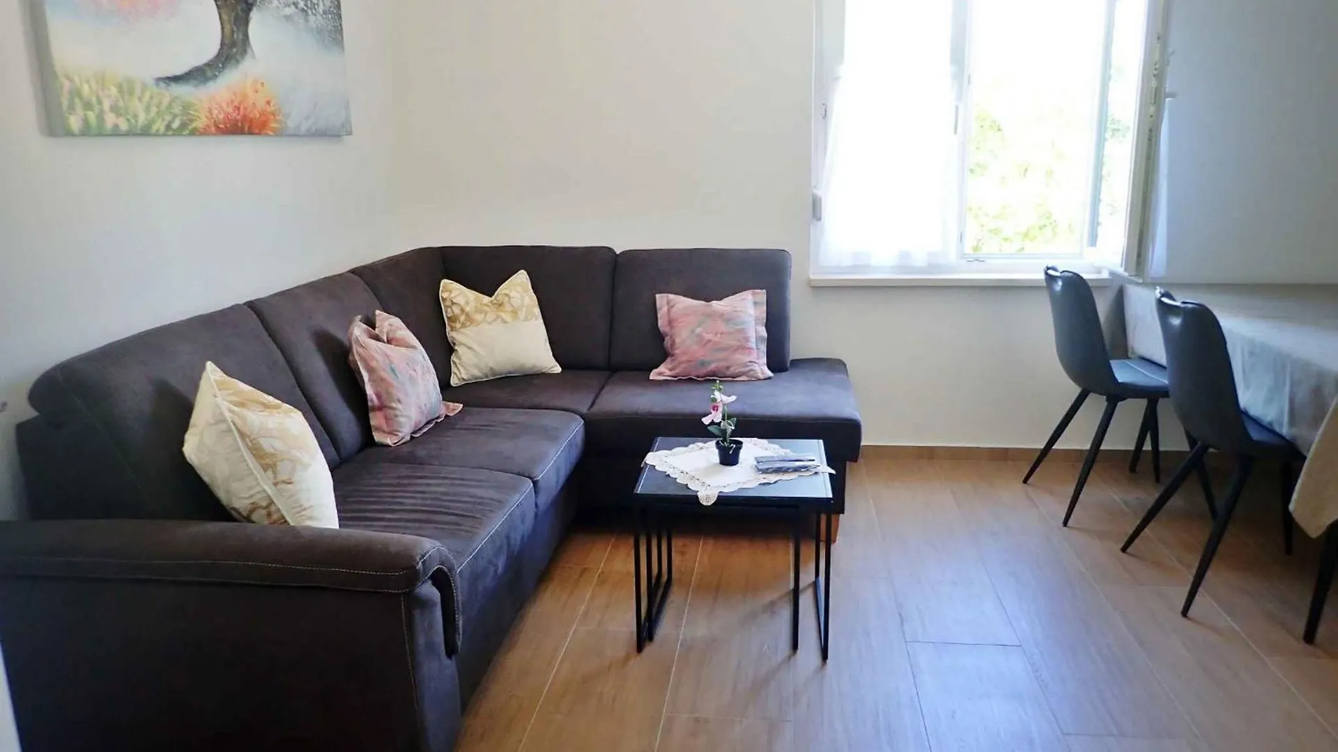 Apartment In Starigrad-Paklenica 40050